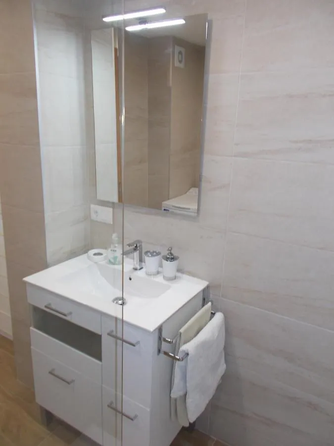 Benal Beach, Luxury Sea & Mountain View Beachside 1 Bedroom Apartment Benalmadena 0*,  Spain