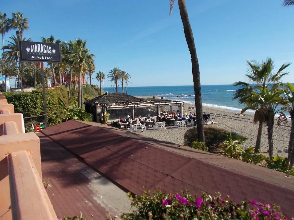 Benal Beach, Luxury Sea & Mountain View Beachside 1 Bedroom Apartment Benalmadena