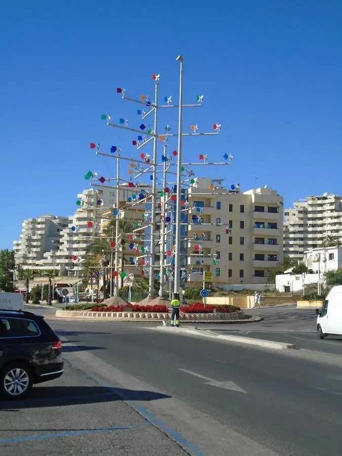 Benal Beach, Luxury Sea & Mountain View Beachside 1 Bedroom Apartment Benalmadena